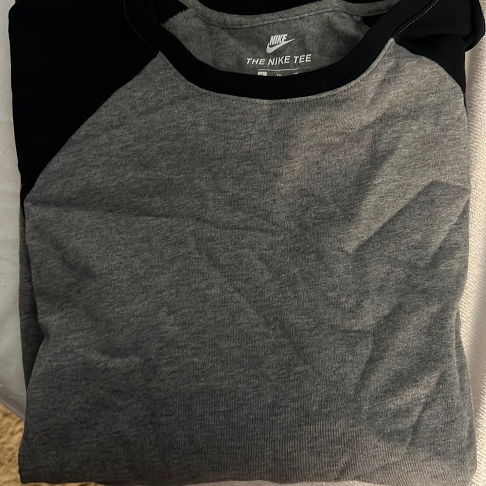 Nike Tee Athletic Cut